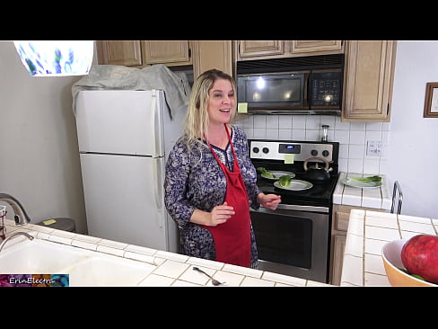 ❤️ Stepmom u munghje in cucina prima di a so data Porno fb à porn co.onlyindianpornx.ru ❌️❤
